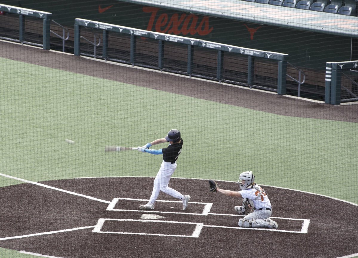 Matthew_Manis2's tweet photo. Had a great time this weekend at the University of Texas. Loved the facilities and the coaches. ⁦@CalebLongley⁩ ⁦@TexasBaseball⁩ ⁦@DP5hookem⁩ https://t.co/Y5QavLDsli