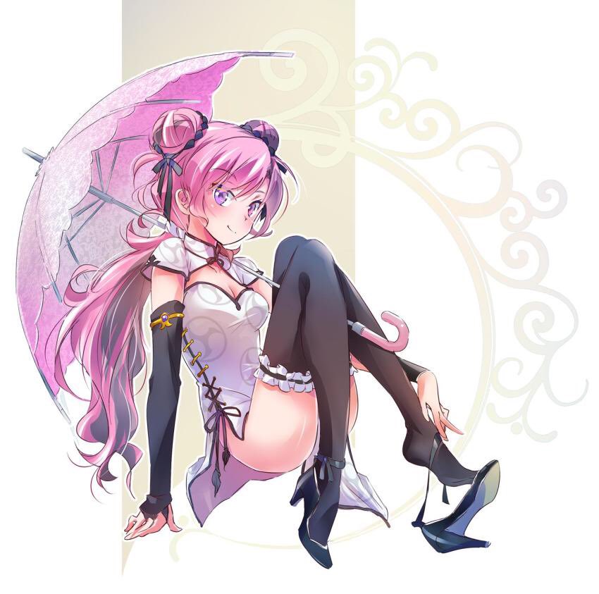 BNeopolitan's tweet photo. “…” 

Redone pinned 
Bunny fanus neopolitan au
Usually futa 
Dom 50,Sub 50 
Loves hypnosis , bunny suits , bee suits , and height difference 
Can either be mute or can talk 

Will ship with Weiss , yang and with chemistry https://t.co/V2NZneN9HR
