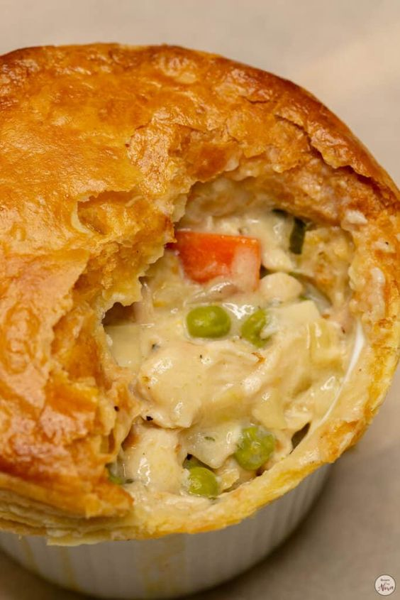 rickyricksmusic's tweet photo. Are you a fan of Chicken Pot Pie?    (yea or nay) https://t.co/U0EioxDkg4