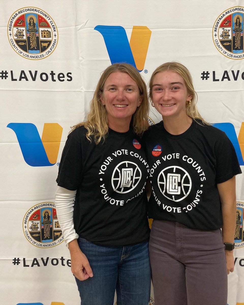 11BOC72's tweet photo. So proud of this young lady for performing her civic duty for the 1st time. https://t.co/aoV08bZH0I