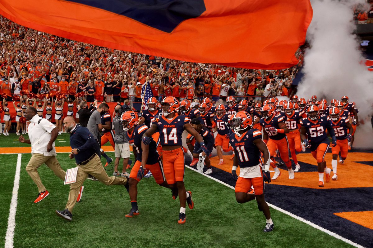 Heading up 🔝 to Syracuse this weekend #GoOrange 🍊 

@npcombine <a href="/bretcooperfoot1/">Bret Cooper</a> <a href="/DeonMaddoxSU1/">G. Deon Maddox</a> @CoachBabersCuse