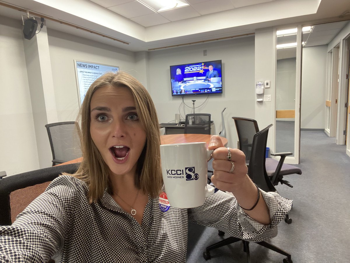 SEhrhardtKCCI's tweet photo. You’re tellin me I get the whole conference room to watch Election coverage from KCCI????
You’re kidding me!!! Who wants to join? @KCCINews
#ElectionDay #Election2022 #KCCI #Commitment2022 https://t.co/QKdELz7w9C