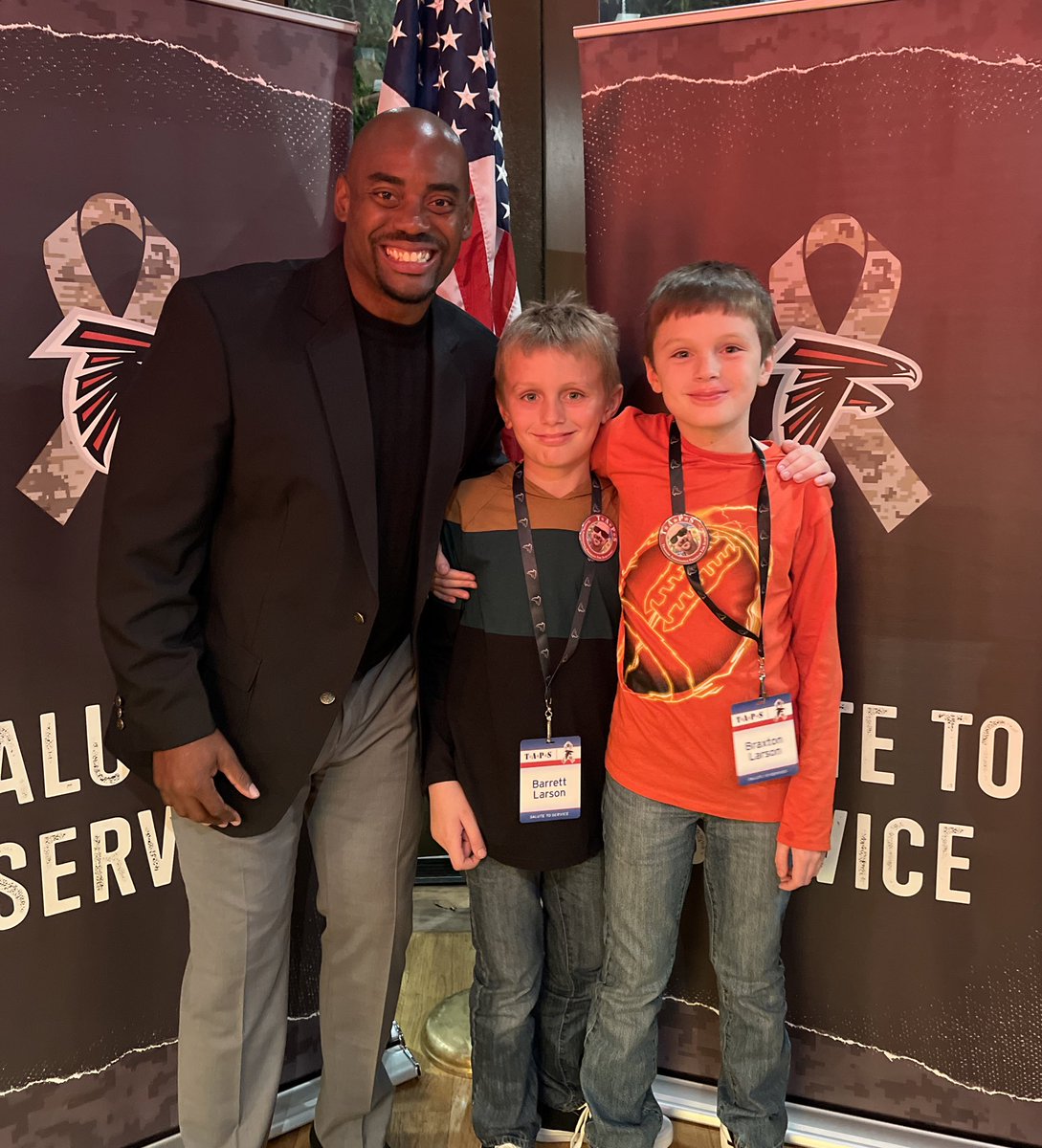 teams4taps's tweet photo. Kicking off our @AtlantaFalcons #SaluteToService Road Trip w/ 8 @TAPSorg families at the @ATT TAPS Family Welcome Dinner! Falcons Legends joined survivors for dinner and surprised each family with personalized cleats in honor of their Fallen Heroes. Thank you AT&amp;T &amp; Falcons 🇺🇸🏈 https://t.co/rWrd7mNgfz