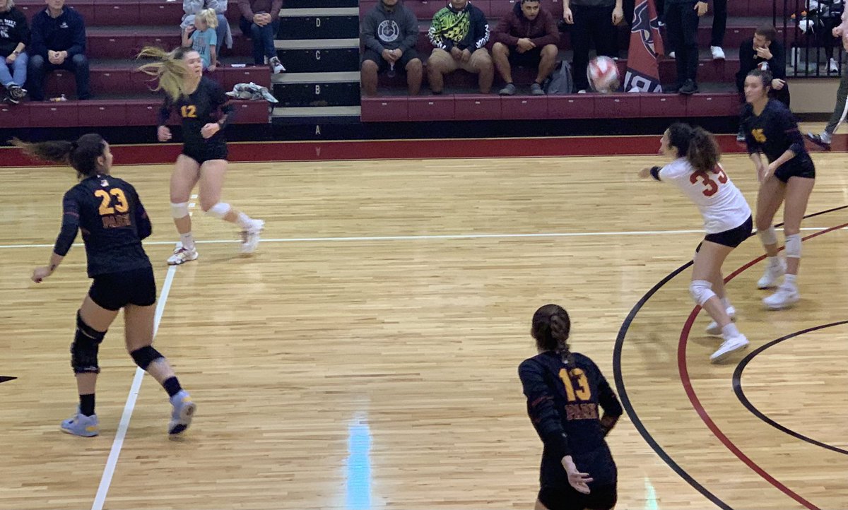 BradBiles's tweet image. Going to set 4 in Parkville, Mo., after @naia No. 13 @ParkUniversity @ParkPirates women’s volleyball pulls out 25-22 win over @WPUAthletics to take 2-1 lead in @HeartSportsNews tourney semifinals. #ProtectTheBreck