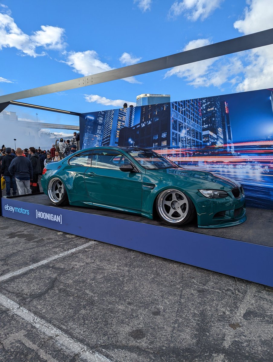 VehicleVirals's tweet photo. This E92 M3 stole my heart at SEMA 2022. Now I'm in the market for one 😂 https://t.co/Lgp4V3E0DT