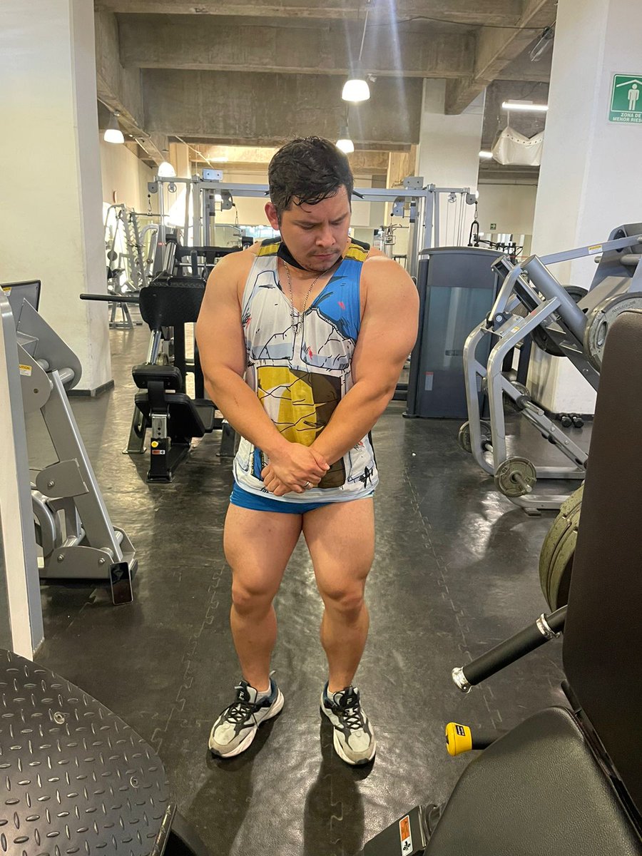 jo_DavZepBra's tweet photo. A quedar masivoooo
#Muscleguy #musclegod #massive #massthetics #bigmuscle https://t.co/MGRG6xDe4n
