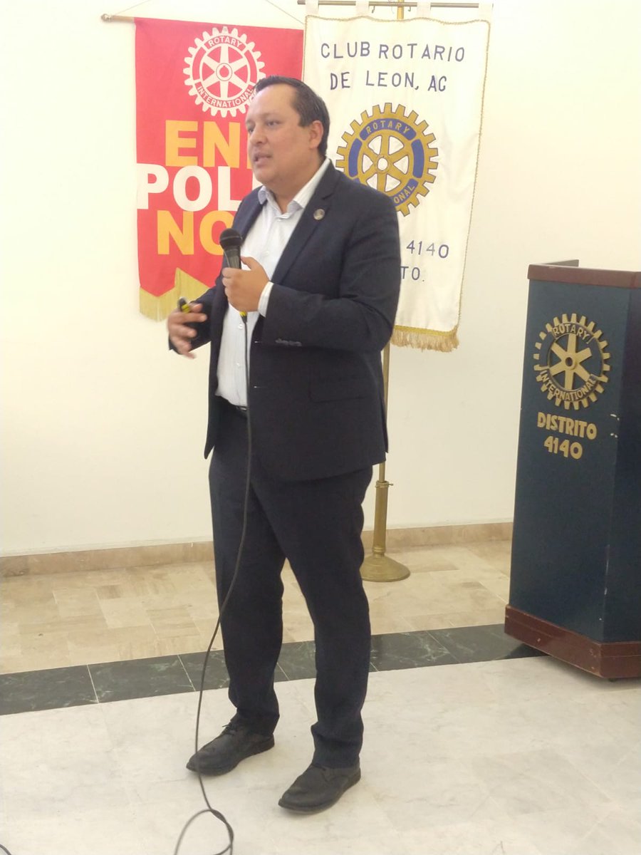 saludgobgente's tweet photo. #DanielDíaz, secretario de salud, se reune con #clubrotarioleón #Distrito4140, para socializar la estrategia de salud física y mental en la población en general y sumar más promotores civiles de la #salud.
#SistemadeSaludGto
#ContigoSi https://t.co/7iVOjrBb0j