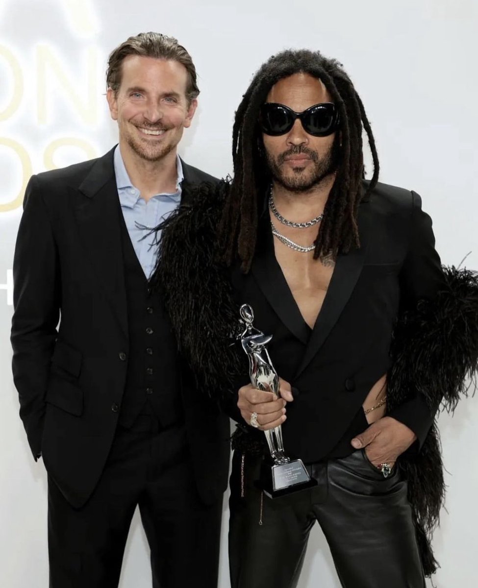 . @LENNYKRAVITZ WEARS 1 OF 1 MIDNIGHT STUDIOS ‘GODSTAR’ SUNGLASSES TO ACCEPT THE <a href="/CFDA/">Council of Fashion Designers of America</a> FASHION ICON AWARD