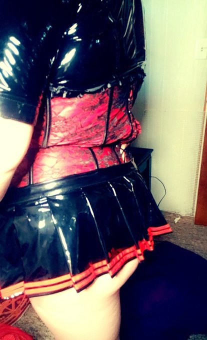 Well,.time for a new corset 😅 https://t.co/8yTcrMMCiS<a href="/tag/sellingcontent"class="tags"><span>#sellingcontent</span></a><a href="/tag/buyingcontent"class="tags"><span>#buyingcontent</span></a>