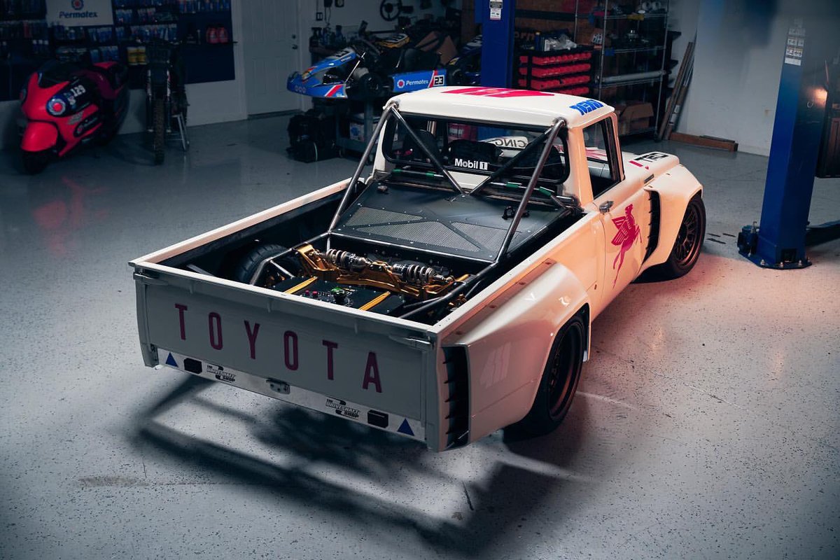 TurbologyLLC's tweet photo. Twist & Stout: @RyanTuerck tube chassis, #3SGTE #drift #truck is wild!
β’
πΈ: @bernooo
β’
#turbology #ryantuerck #toyotastout #toyota #trd #stout #pickuptrucks #pickuptruck #pickups #pickup #trucks #5sfe #turbo #driftcars #driftcar #drifting #tubechassis #widebody #tuning #tuner https://t.co/neopR6pXx7