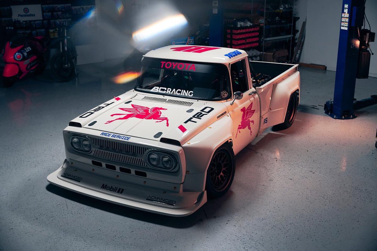 TurbologyLLC's tweet photo. Twist & Stout: @RyanTuerck tube chassis, #3SGTE #drift #truck is wild!
β’
πΈ: @bernooo
β’
#turbology #ryantuerck #toyotastout #toyota #trd #stout #pickuptrucks #pickuptruck #pickups #pickup #trucks #5sfe #turbo #driftcars #driftcar #drifting #tubechassis #widebody #tuning #tuner https://t.co/neopR6pXx7