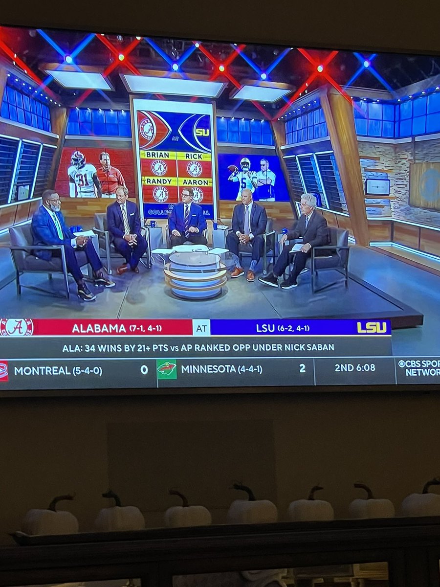 RyanCLowe's tweet photo. @finebaum Don’t listen to the so called college football experts on TV lol @ESPNCFB @finebaum @CBSSports @TimTebow @KirkHerbstreit @CollegeGameDay @Harp41 @DesmondHoward #LSUFOOTBALL #LSUvsBAMA https://t.co/4Xe5TZ2ug0