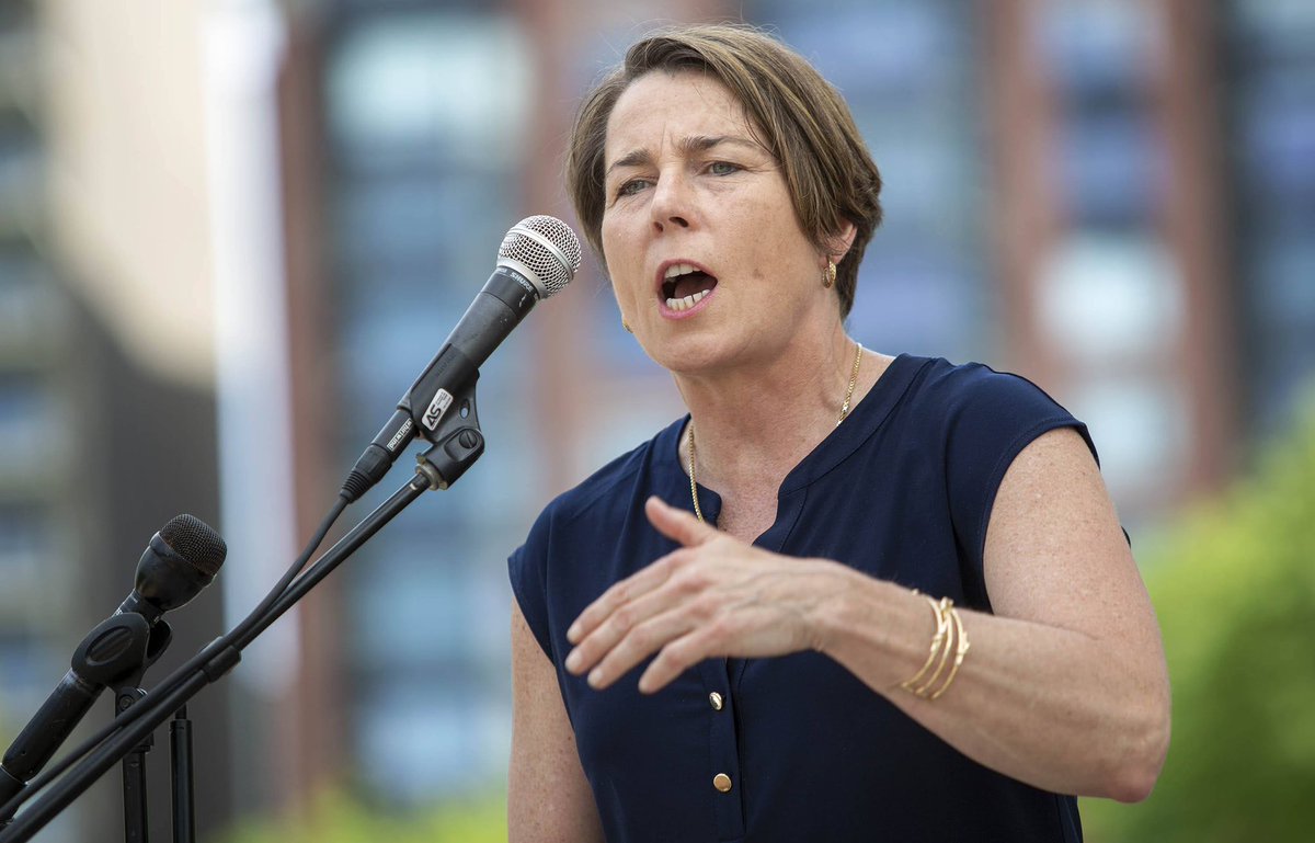 Pop Crave On Twitter Democrat Maura Healey Becomes The First Out Lesbian Governor In U S