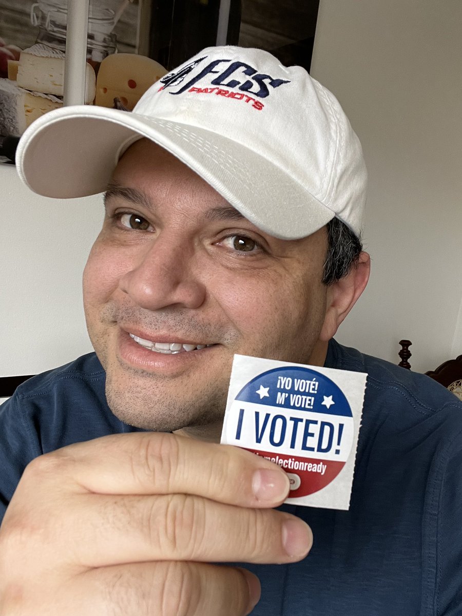h_areas's tweet photo. What a privilege it is to vote and make your voice be heard. A privilege that so many other countries (like Nicaragua, where I was born) around the world simply don’t have. #Vote2022 https://t.co/Gnu7y2wANp