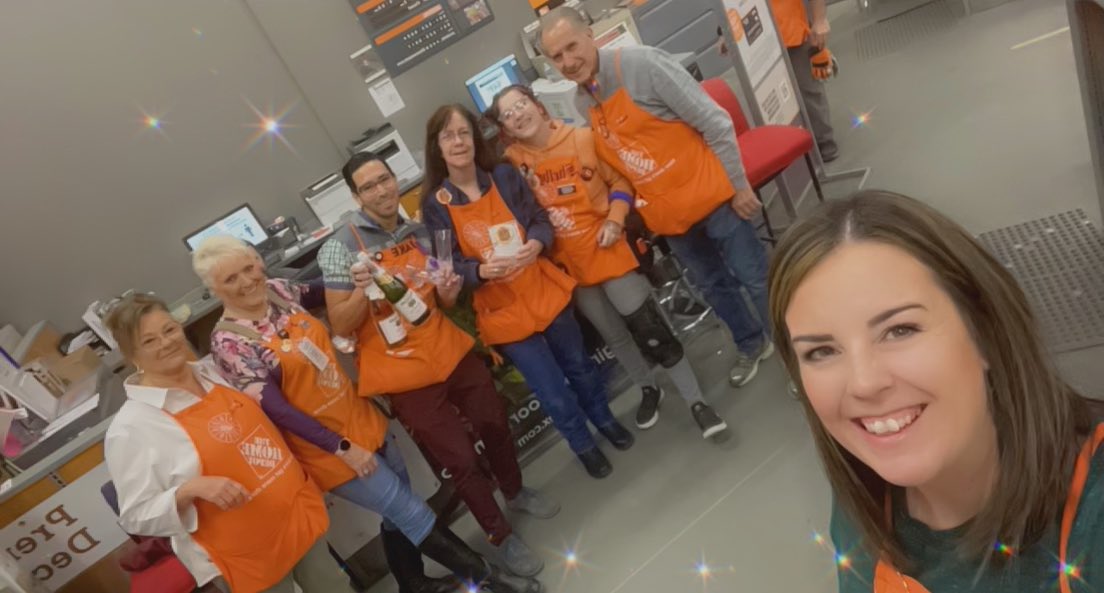 Celebration time! Congratulations to D30 specialist Brenda for 21 years of service! Thank you for taking such great care of our customers. They absolutely love you, and so do we! #YouBettaRecognize #Sublime4409