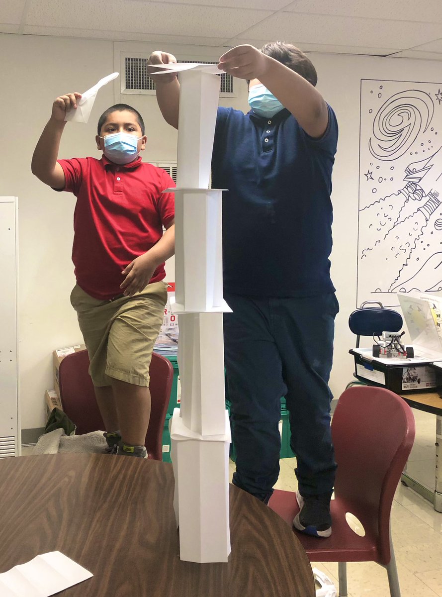 EmilyMe10531515's tweet photo. Ross STEM Magnet scholars compete in the Paper Tower Challenge- no tape, no glue…just paper. #BasesWeightBalance #PerfectlyEngineered @AhmeshaG @ray4d_thebetsy @HISDFACE @TeamHISD @HISDChoice @HISDElementary2 @BetsyRossElem @Tareese8  @tuwest @jeannedweido @sharell_martin https://t.co/aCLlVG6YJO