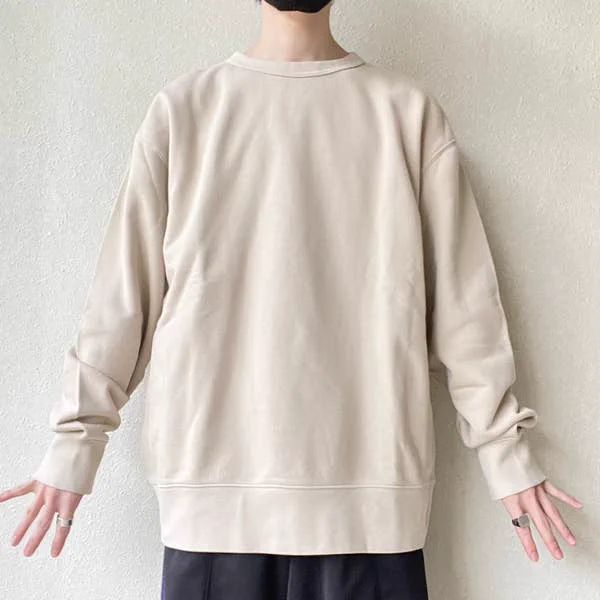 【楽ちん】好きすぎて最近ずっと着てる。ユニクロの「ゆったりトップス」古着っぽい色味がお気に入り!ユニクロの「ガーメントダイスウェットシャツ」が最近お気に入り!製品染めで古着みたいな風合いがたまらない◎今っぽいワイドなシルエットで、ゆったり着られますよ〜 