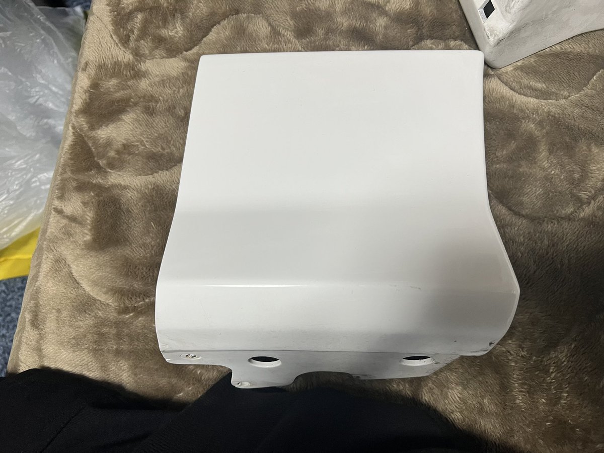 180sx_hik's tweet photo. ヤフオクめんどいので
Twitterにも出します
180sx純正サイドステップとサイドプロテクターです欲しい方はリプDMください

#180sx
#rps13
#s13
 #kps13
#売ります
#拡散希望 https://t.co/2YSdZefLwd