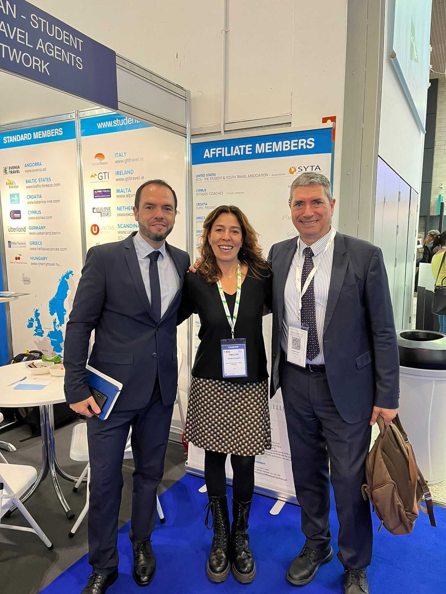 PorcelHoteles's tweet photo. 🌍 ¡Buenos días desde Londres! Donde estamos participando en @WTM_London, uno de los encuentros internacionales referentes en el sector del Turismo.

👉 ¡Un placer acudir y apoyar al tejido turístico de nuestro país!

#wtm2022 #worldtravelmarket #WTMLDN #IdeasArriveHere https://t.co/HF6hEavBbu