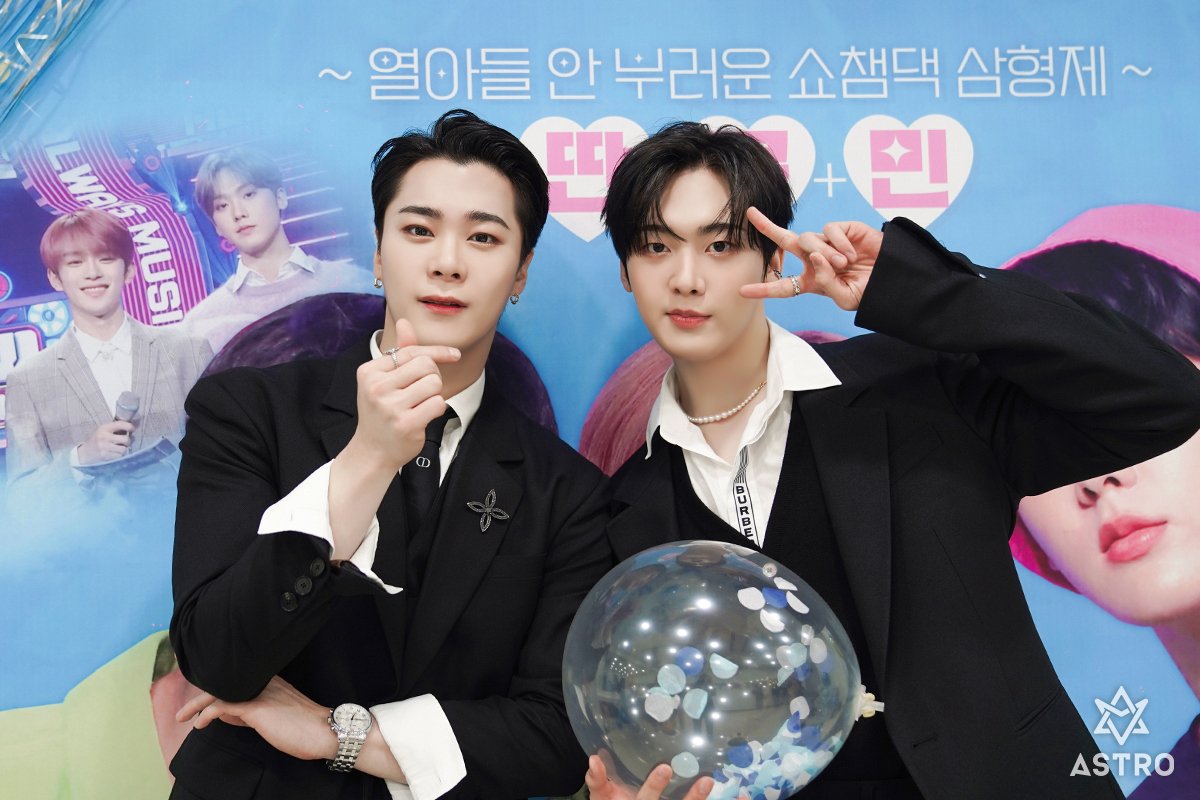 ASTRO FANCAFE tweet media