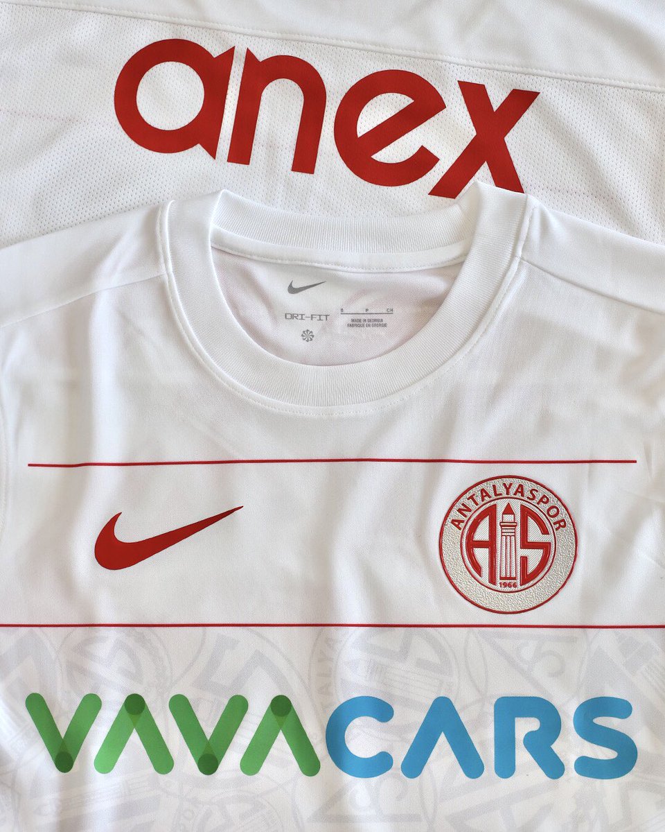 Antalyaspor's tweet photo. 👕 Takımımız, Ziraat Türkiye Kupası 4. Eleme Turu'nda oynayacağı Pendikspor maçına #ZaferForma ile çıkacak. Kalecimiz mavi forma giyecek.
#FraportTAVAntalyaspor https://t.co/8yyWd1lAPo
