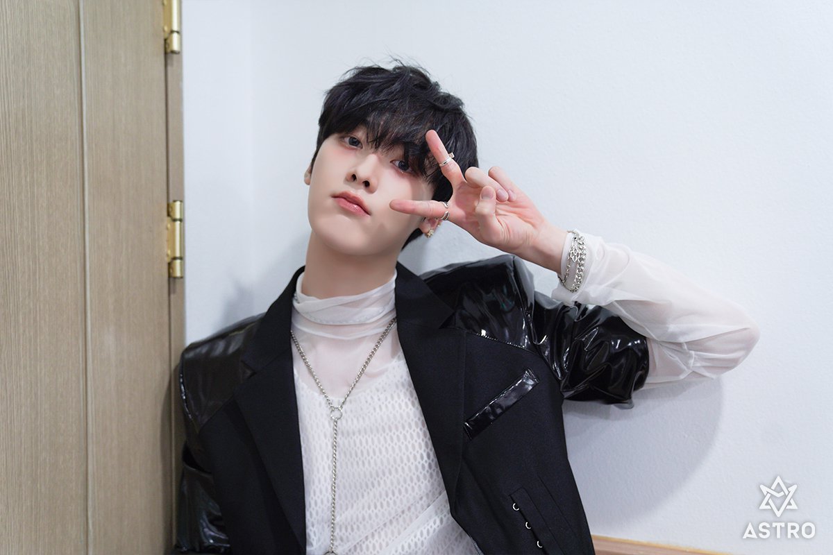 ASTRO FANCAFE tweet media