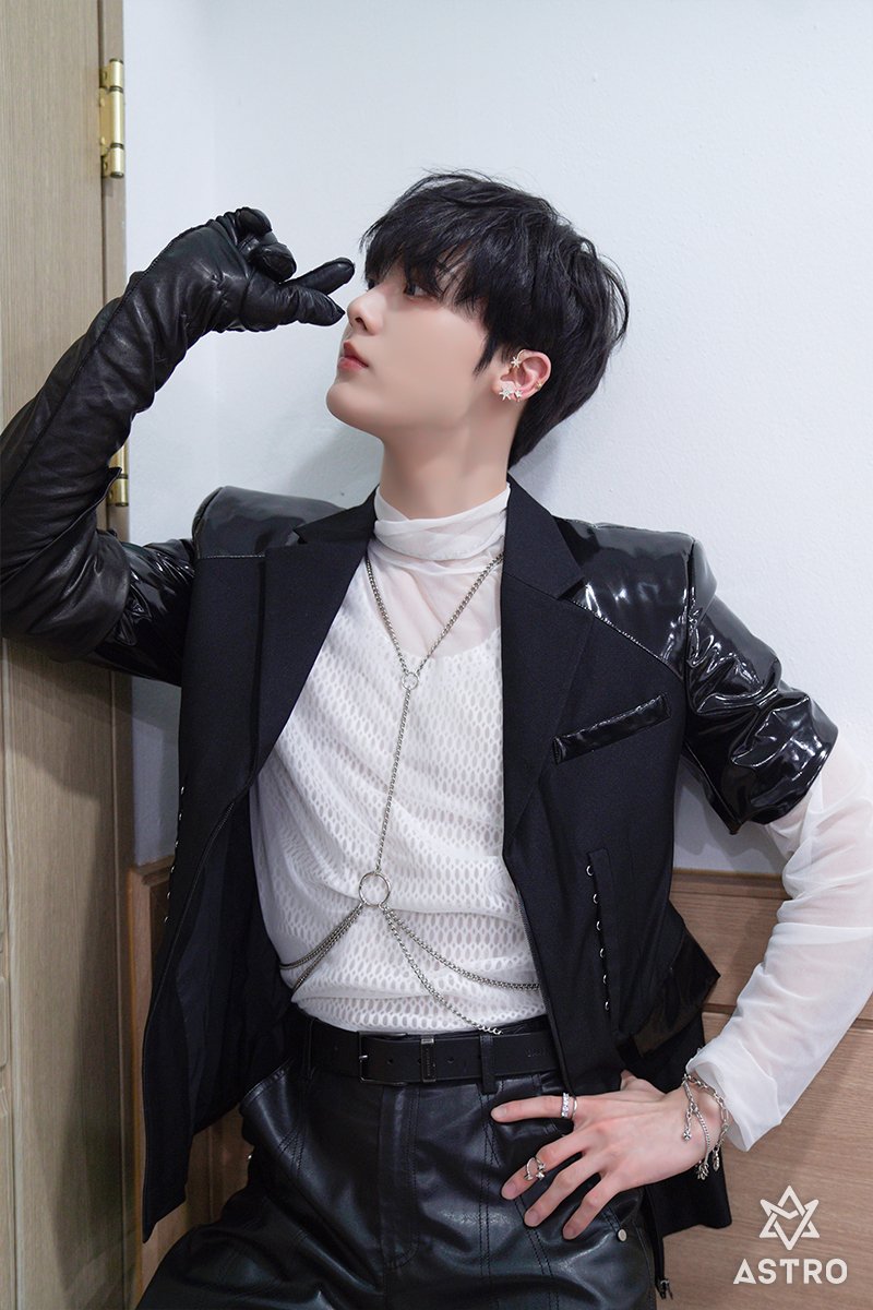 ASTRO FANCAFE tweet media