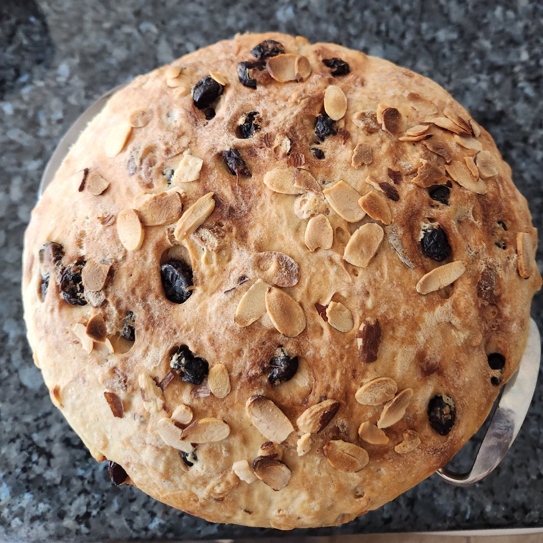 No Knead Rustic Cranberry Almond #Bread 
 
#Homemade #HomemadeBread
 
diningandcooking.com/616802/no-knea…