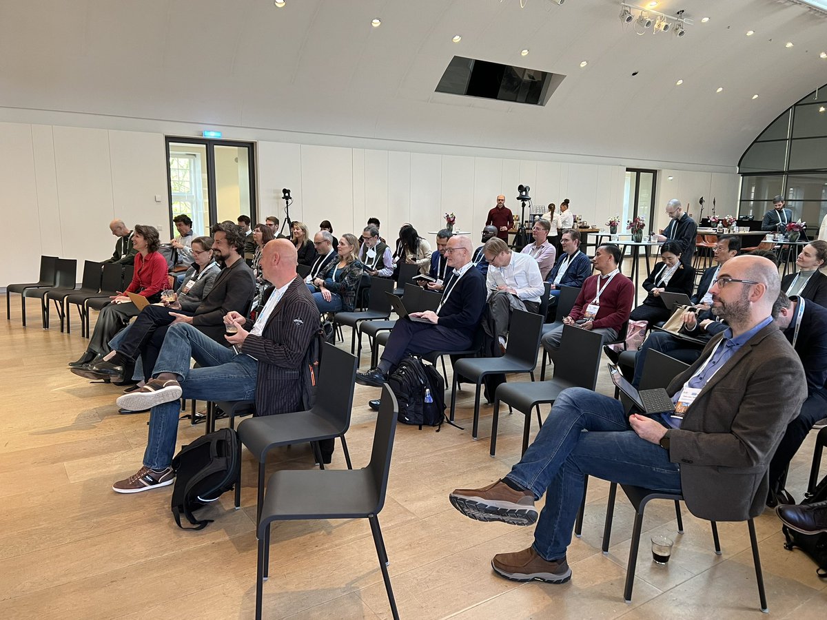 eScienceCenter's tweet image. Good morning Day✌️. So grateful that @SURF_NL CEO @JetdeRanitz is joining our workshop to welcome our global participants. She sheds light on SURF’s role in driving innovation and research through their expertise and services. 🫶 #fundresearchsoftware