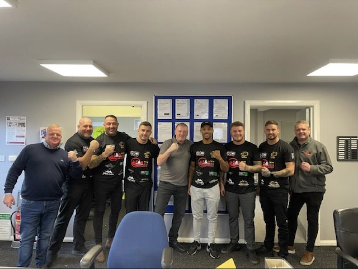 sr_constructltd's tweet image. Once again @sr_constructltd very own @Tnd91Denny English Middleweight Champion steps in the ring on Saturday against Bradley Rae, On the Ricky Hatton Undercard.
We are proud sponsors and have also funded Tyler’s goal by enabling him to turn full time as a professional boxer 🥊