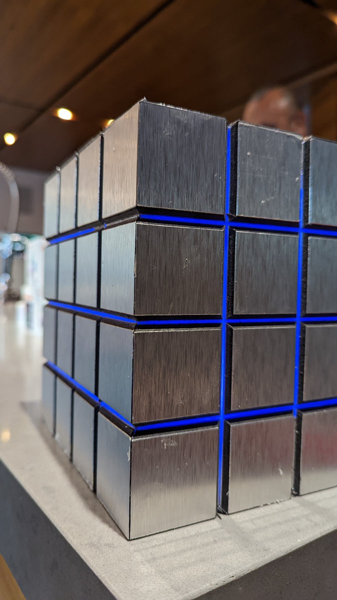 <a href="/IOHK_Charles/">Charles Hoskinson</a> Wonderful seeing &amp; connecting with you in Toronto Charles. The Cubes distribution are part of a future stage of #Andiami but are currently functioning full nodes, they just need to be commercialized. You'll have a special Cardano box delivered to you when ready
<a href="/ANDIAMIproject/">ANDIAMI</a> ✌️