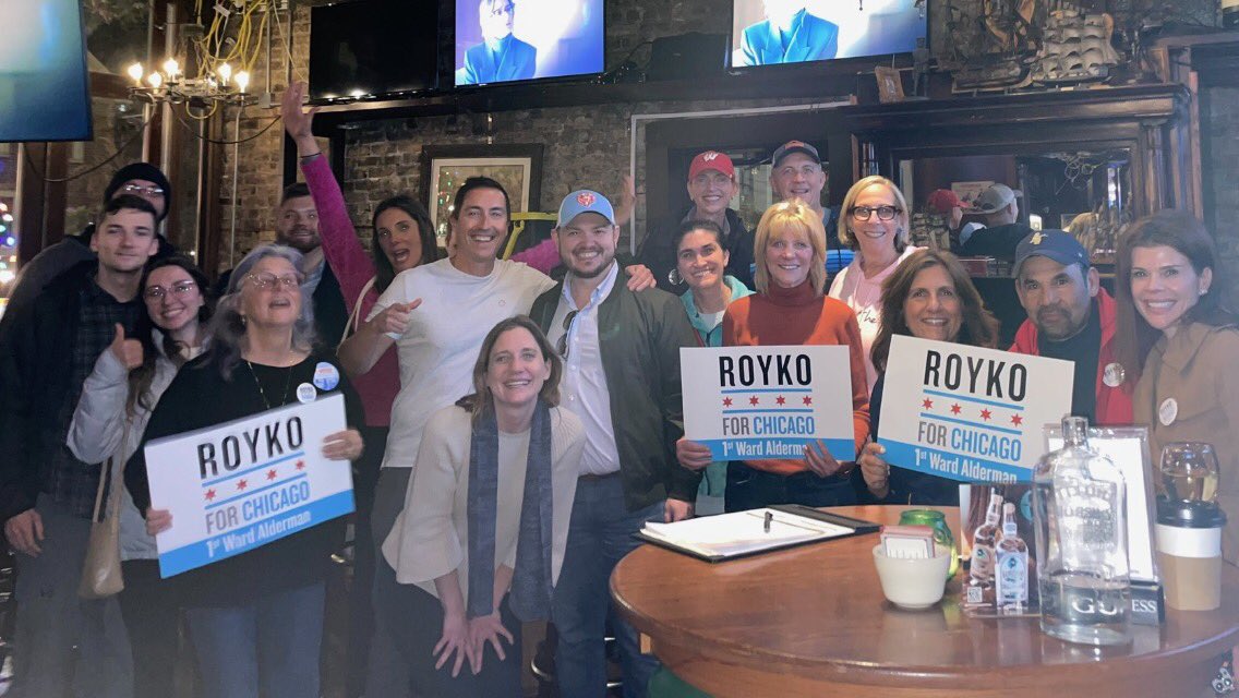 RoykoForChicago's tweet photo. Thank you so much for your support today. We had over 40 volunteers supporting Team Royko. 

Our goal was 500 signatures and we got close to 1000. We couldn’t have done this without our amazing team and our fantastic volunteers. Thank you for your support! https://t.co/pnn7eFlyyG