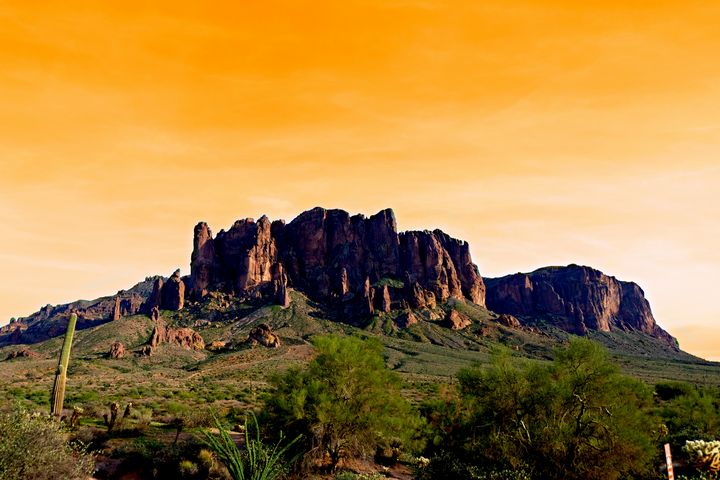 AdamDavidPF's tweet photo. Featured Art of the Day: "The Peak". Buy it at: https://t.co/6Jbi7edcfU https://t.co/ZpXPHNmmml