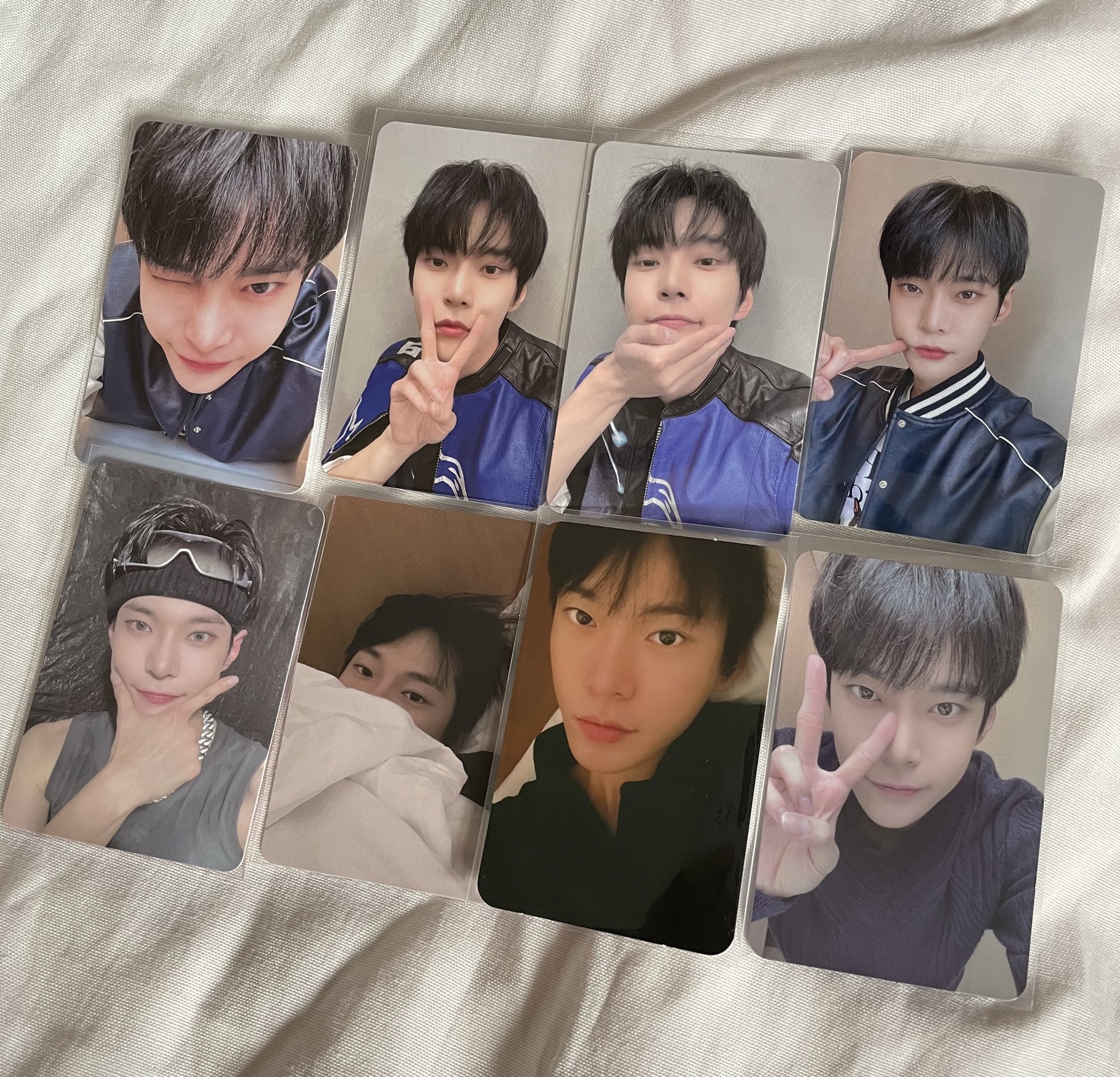 doyoung (ᓀ‸ᓂ)²⁶ on Twitter "doyoung 2 baddies fansign photocards 🥰