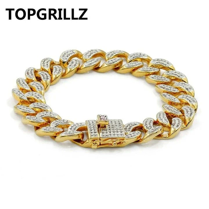 PerkyLyfe's tweet photo. New items added https://t.co/HEj7l7S5ir check us new jewelry supplier #hoodie #season https://t.co/OYEgMQIZQ2