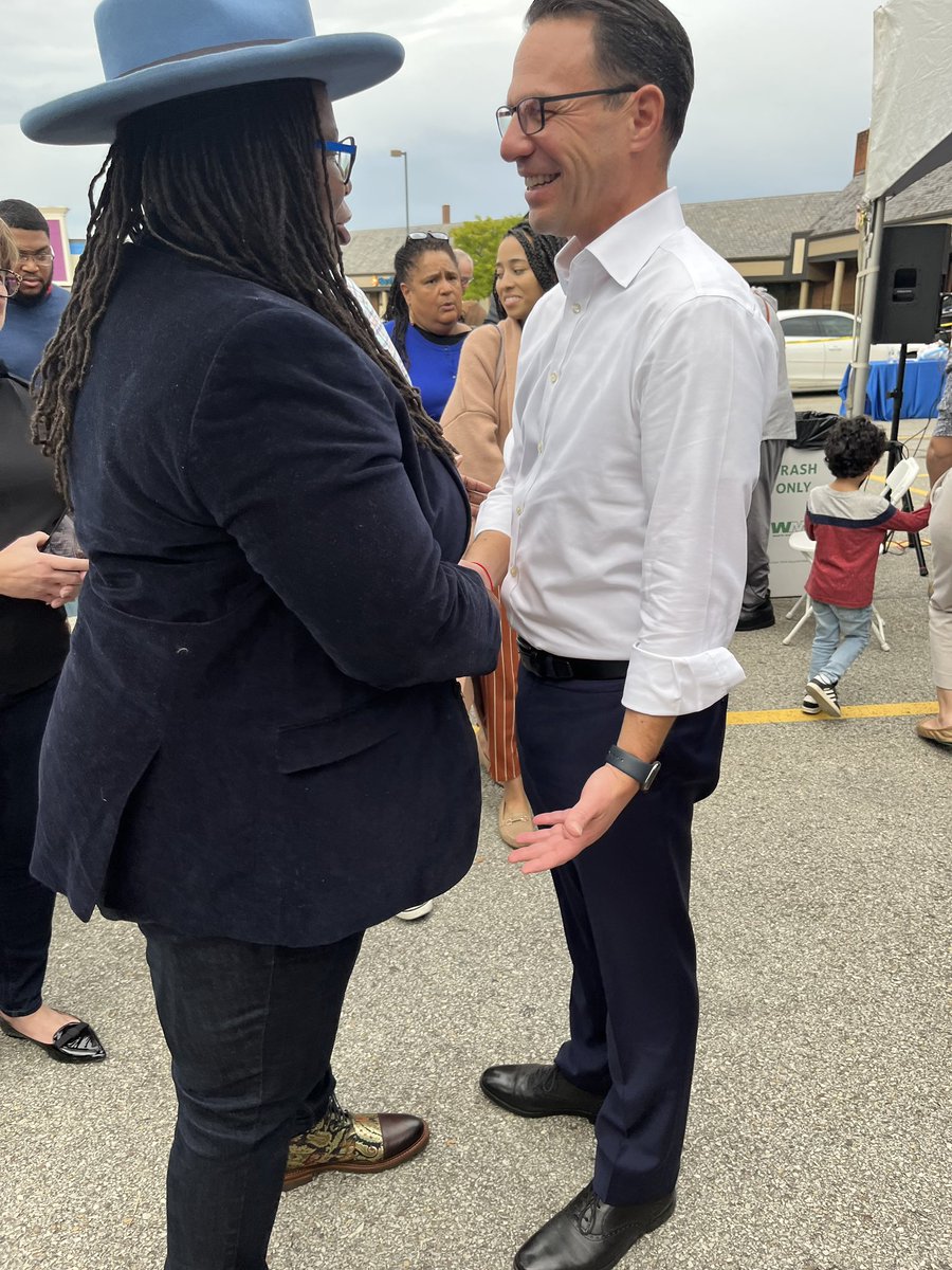 Gov Shapiro and Rep Mayes! My faves. Bye bye Dougie Mastriano - you can go kick rocks now. #latashaforpa #shapiroforpa #JoshShapiro #latashamayes #wediditjoe #Pennsylvania