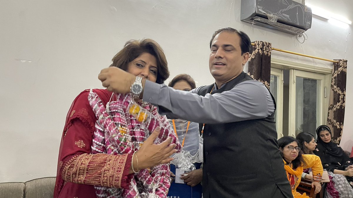 Arfana_Mallah's tweet photo. Once again professors of Sindh University elected me as their representative in Syndicate. https://t.co/xjHWNWnwaC