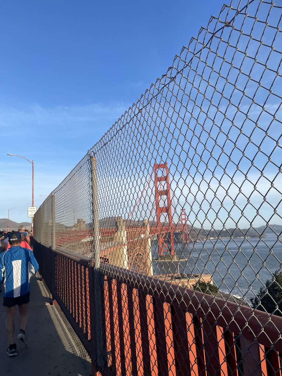 6.55 reasons why I ran the GoldenGatehalf
1. Energy blast: 3,2,1, Go
2. Heart skipped beats (literally)
3. Meditative 
4. Running up the hill 
5. View from top 
6. Every muscle & energy declined
6.55 Finally the taste of resolute (but do my legs still work 🥲)
Rest 6.55 followed