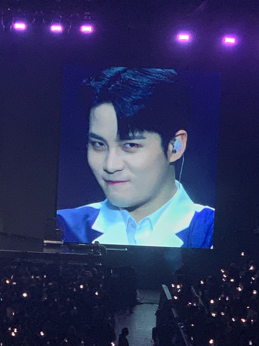 dejavunho's tweet photo. this sequence 😭😭😭 #ATEEZINANAHEIM_D2 #ATEEZWORLDTOUR2022 #ateezinanaheim https://t.co/Ds8AXRB6tF