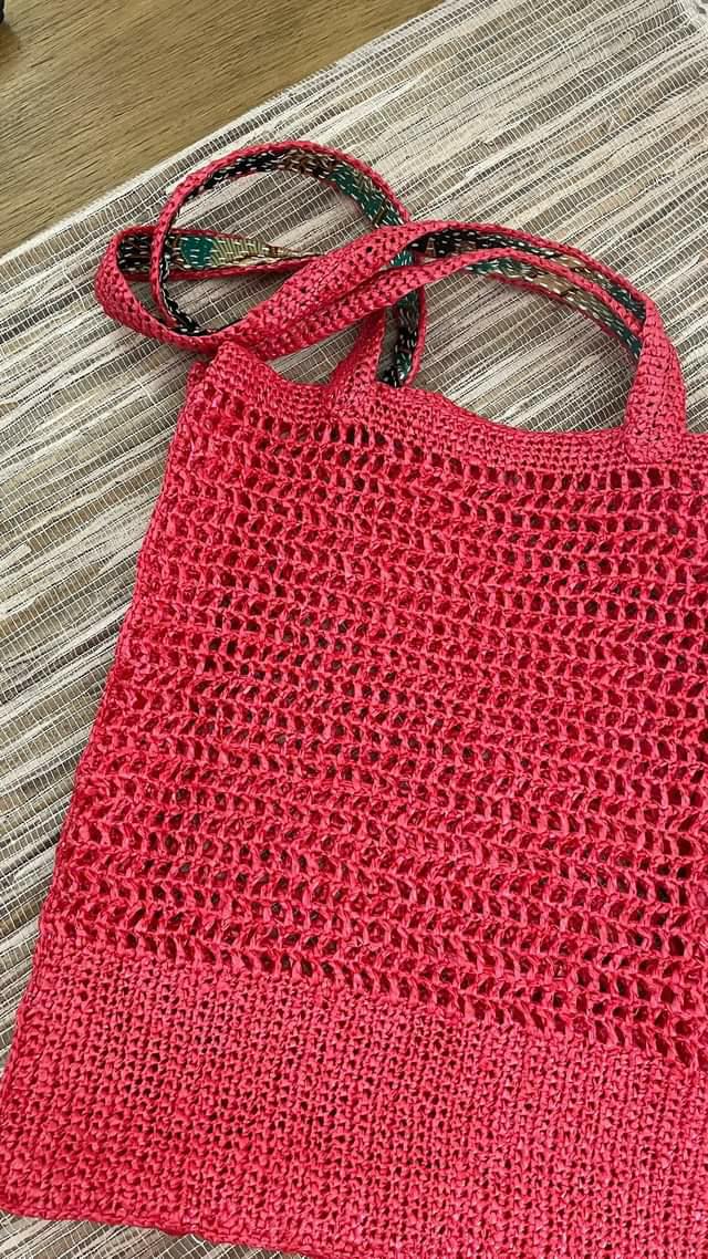 Hi <a href="/elonmusk/">Elon Musk</a> this Bag Made From Trash (Plastic) with Circular Economy Concept..would you buy it?? 😄