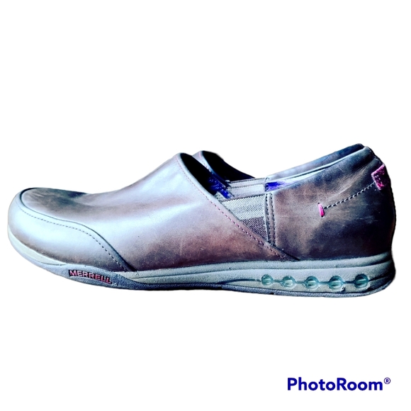 firstlady1026's tweet photo. So good I had to share! Check out all the items I'm loving on @Poshmarkapp from @aimelew #poshmark #fashion #style #shopmycloset #lrscoop #merrell #izbyer: https://t.co/U7SOhetkm0 https://t.co/ZiaMsVY8aN