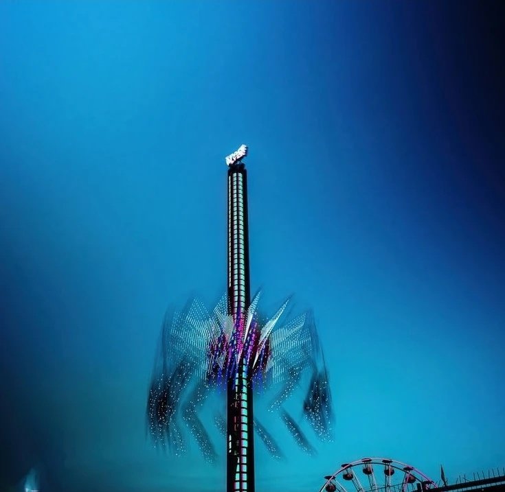 ellinnurclicks's tweet photo. Fun fair at night.. 🎡
#nightphotography #neonphotography #lightsphotography #illuminatedphotography #motionphotography #malaysiatrulyasia #funfairphotography https://t.co/de3PXSecUh