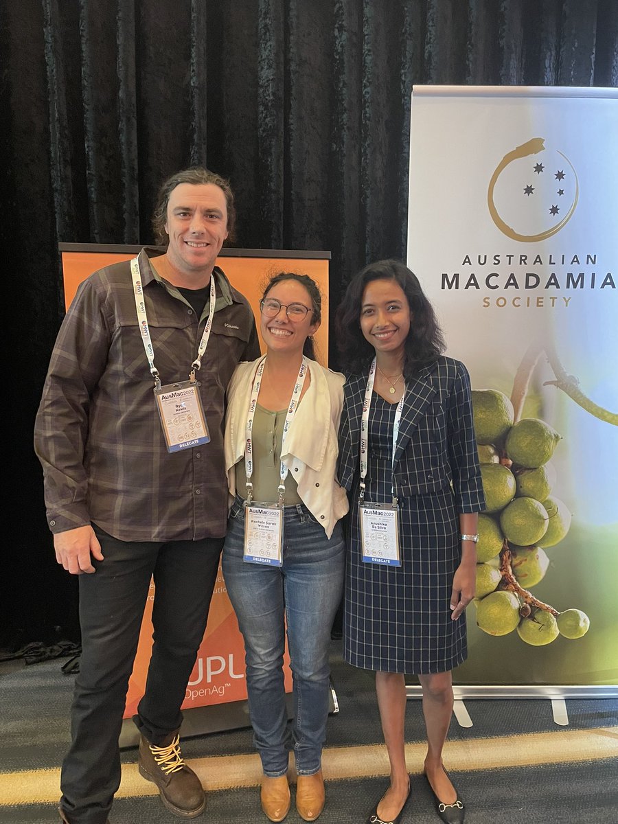 Associate Professor Shahla Hosseini Bai (@shahla_hbai) on Twitter photo Inspiring #3M thesis presentation by Griffith University PhD students in #macadamia research pollination and hyperspectral imaging #ausmac2022 <a href="/CPHFSGriffith/">Centre for Planetary Health & Food Security</a> very proud of you <a href="/beescapes_au/">Dr Rachele S Wilson</a> <a href="/AnushikaDe/">Anushika De Silva</a> Ryan Newis Inspiring #3M thesis presentation by Griffith University PhD students in #macadamia research pollination and hyperspectral imaging #ausmac2022 <a href="/CPHFSGriffith/">Centre for Planetary Health & Food Security</a> very proud of you <a href="/beescapes_au/">Dr Rachele S Wilson</a> <a href="/AnushikaDe/">Anushika De Silva</a> Ryan Newis