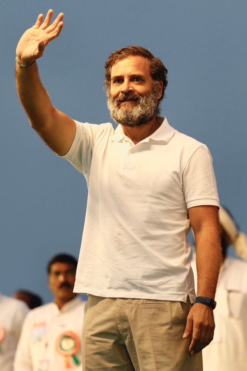 मोदी जी संत लग रहे है और
कोंग्रेसियो का यूवराज सद्दाम हुसैन
प्रकृति सबके साथ न्याय करती है
🤗🤗
