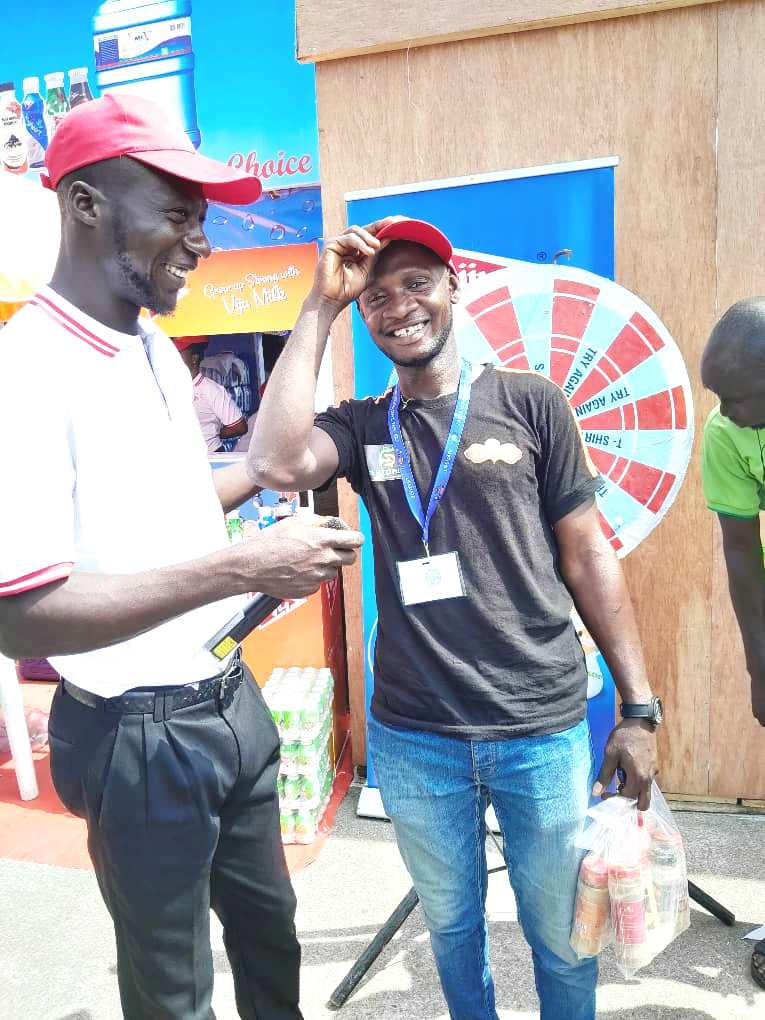 VijuFamily's tweet photo. Meet our daily winners at the ongoing Lagos International Trade Fair.
You too can be part of it, visit us now at the venue.
#coffeecola #vcoolcoffeecola #ideycool #mrvpremiumwater #vibewithvcool #vijufamily #bbstarsmartkid https://t.co/hyG1dcDwt0