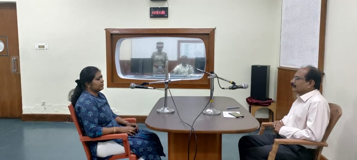 HemaShares's tweet photo. Recording in All India Radio Studio @airtirunelveli .An interview on Sholas of Western ghats and in the special context of #Pothigai malai and Tamirabarani,#Tirunelveli https://t.co/Oo74VrSDsM