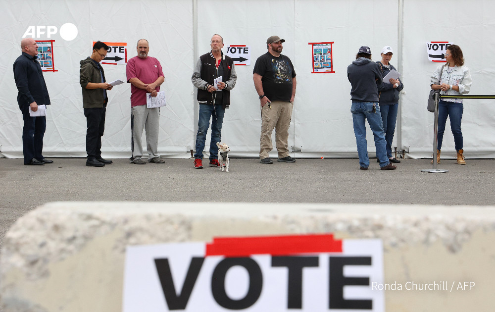 AFP's tweet photo. Republican 'red wave' hopes fizzle in US midterm vote.

The election is "definitely not a Republican wave, that's for darn sure," Senator Lindsey Graham, a top Trump ally, told NBC News

https://t.co/N56cg2YR62 https://t.co/mcPXAVPJbk