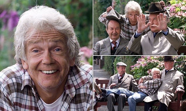 Tom Owen with his father Bill Owen and two sons.   Rest in peace Tom with The Summer Wine gang.  Condolences to family, friends and colleagues