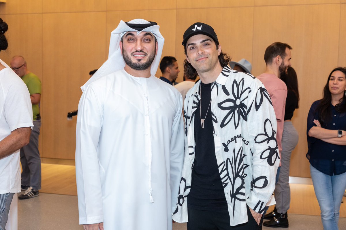 AlZar3oni's tweet image. He came and he conquered! 

Amazing Artist and a better Human being.
We are honored to have @ThankYouX as a Board Member Advisor for @2117_io

Looking forward to what we shall build together!