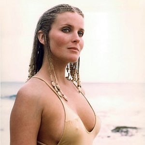 ¿Sabíais que Belén Esteban fue doble de películas y que su gran versatilidad la hacía poder hacer personajes sexys como personajes de miedo?

El hilo: 👇🏻👇🏻👇🏻